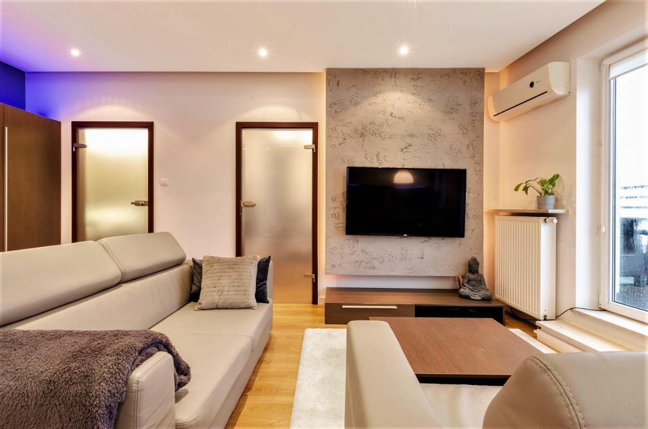 Lupoapartments Krolewska Penthouse Mandoria Parking Dostep Na Kod 우치 외부 사진